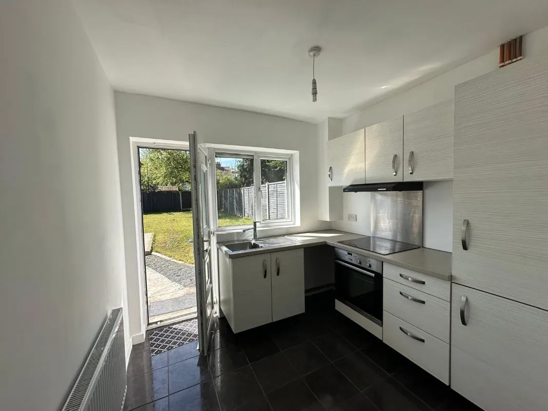 Dunscroft, Doncaster, South Yorkshire, DN7 4AG - Online Auctions