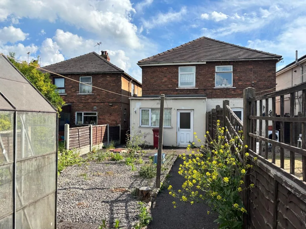 Scunthorpe, South Humberside, DN16 2JJ - Online Auctions