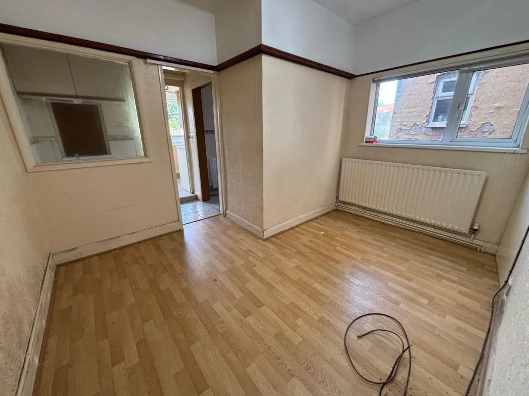 Scunthorpe, South Humberside, DN16 2JJ - Online Auctions