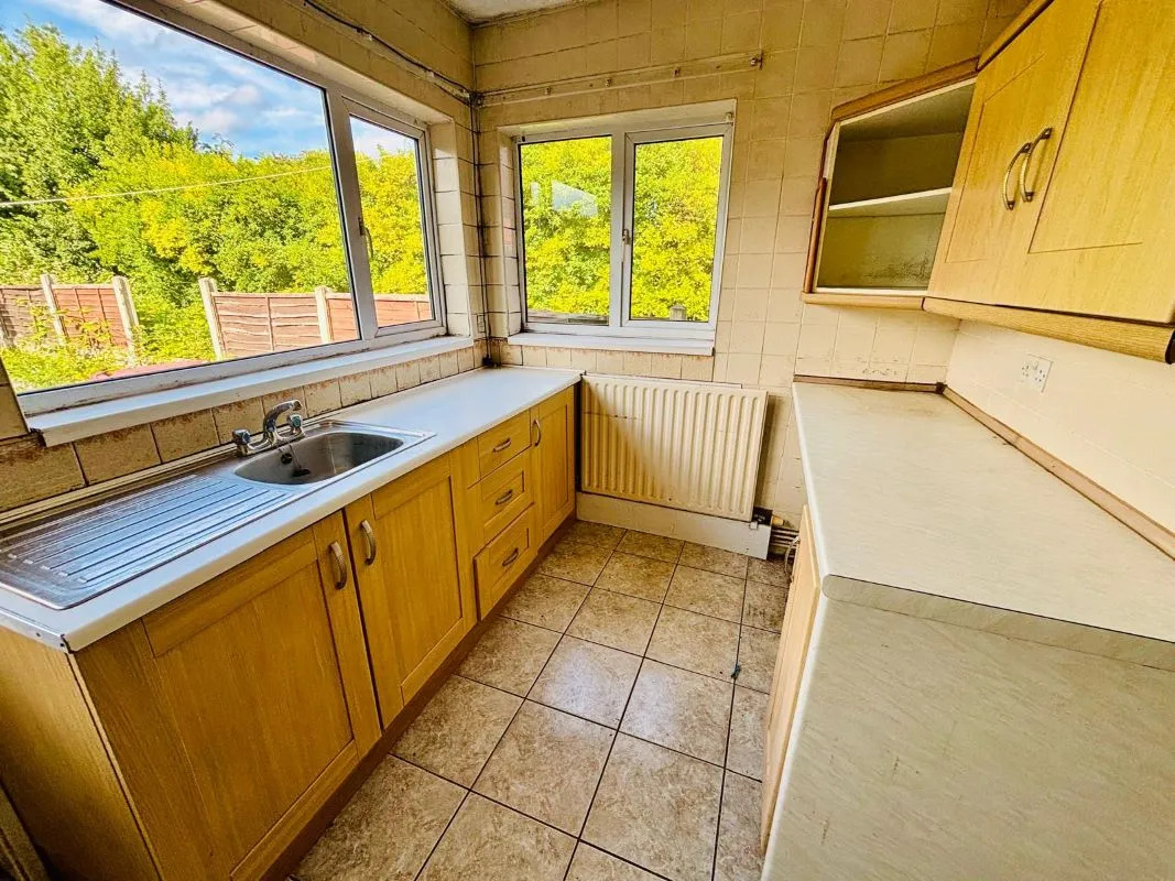 Scunthorpe, South Humberside, DN16 2JJ - Online Auctions