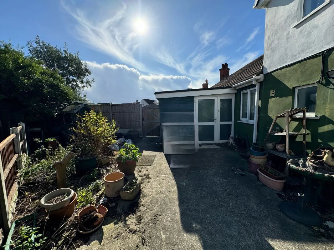 Bircotes, Doncaster, South Yorkshire, DN11 8DJ - Online Auctions