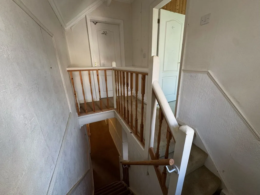 Bircotes, Doncaster, South Yorkshire, DN11 8DJ - Online Auctions