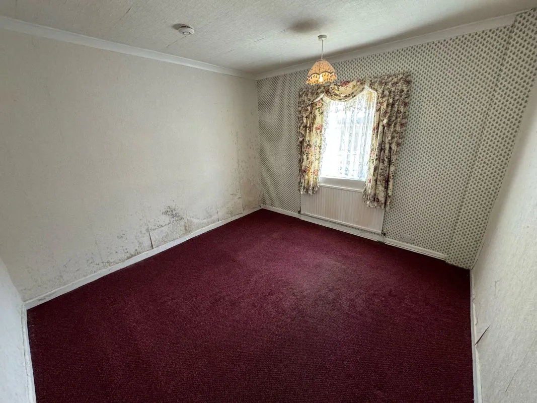 Bircotes, Doncaster, South Yorkshire, DN11 8DJ - Online Auctions