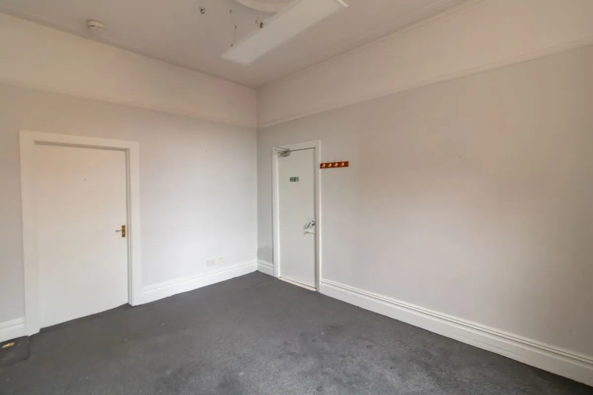 Stockton-On-Tees, Cleveland, TS18 1HE - Online Auctions
