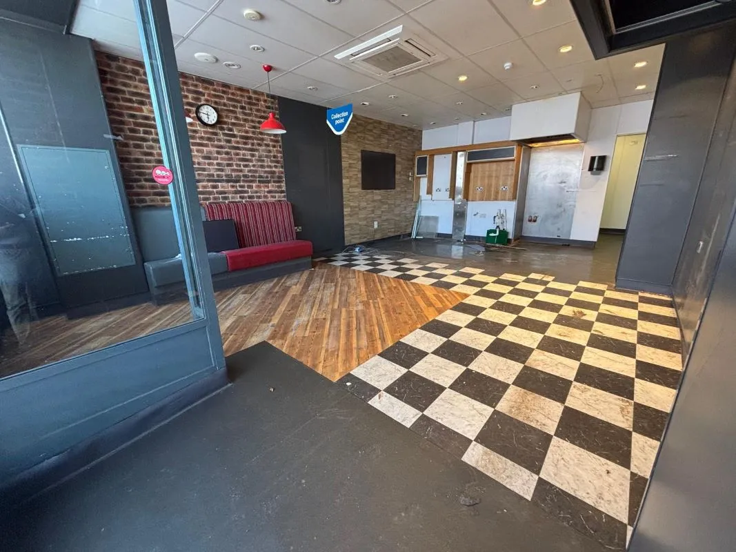 Ashby, Scunthorpe, South Humberside, DN16 2SN - Online Auctions