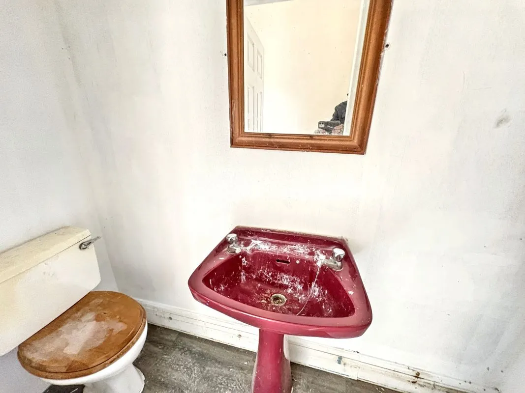 Grimsby, South Humberside, DN32 9BP - Online Auctions
