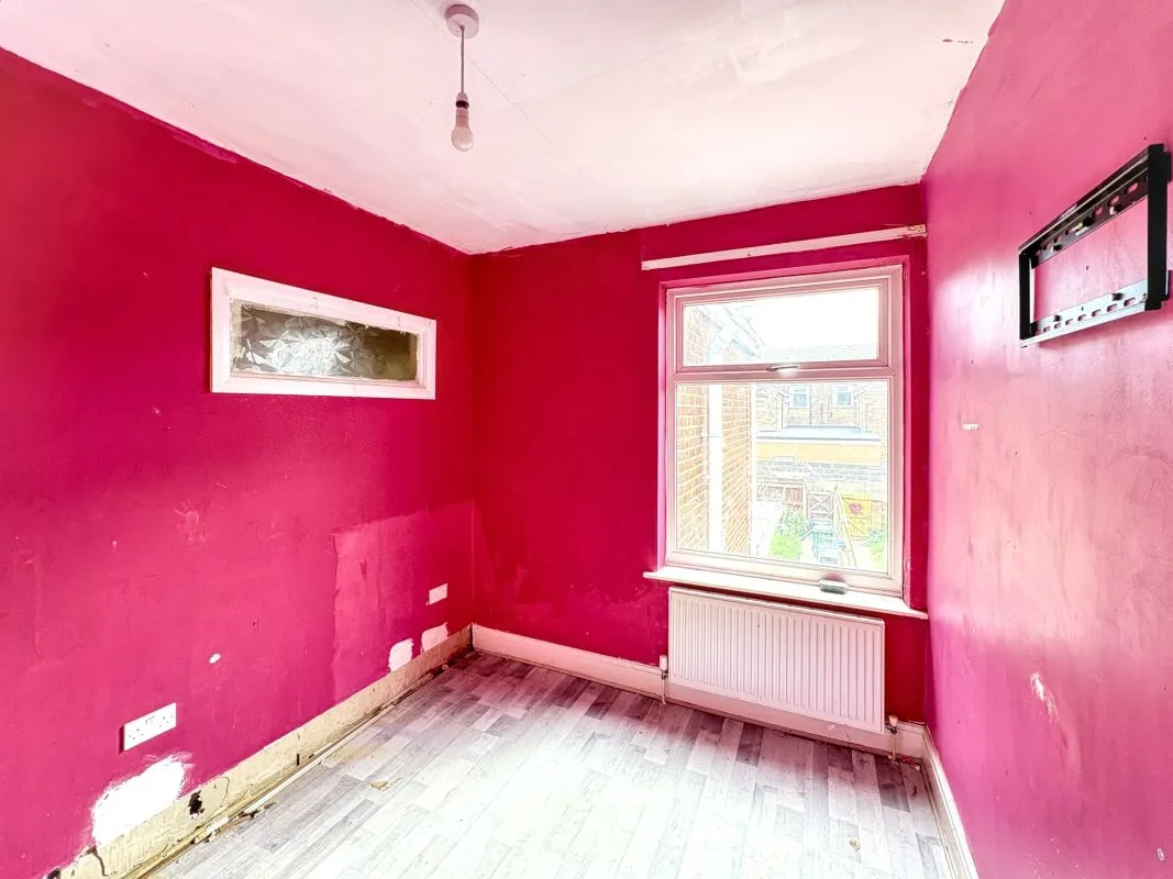 Grimsby, South Humberside, DN32 9BP - Online Auctions