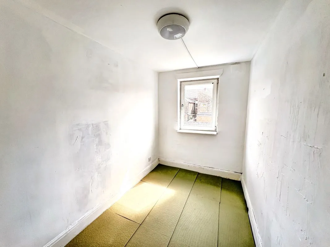Grimsby, South Humberside, DN32 9BP - Online Auctions