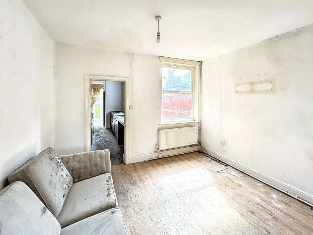 Grimsby, South Humberside, DN32 9BP - Online Auctions