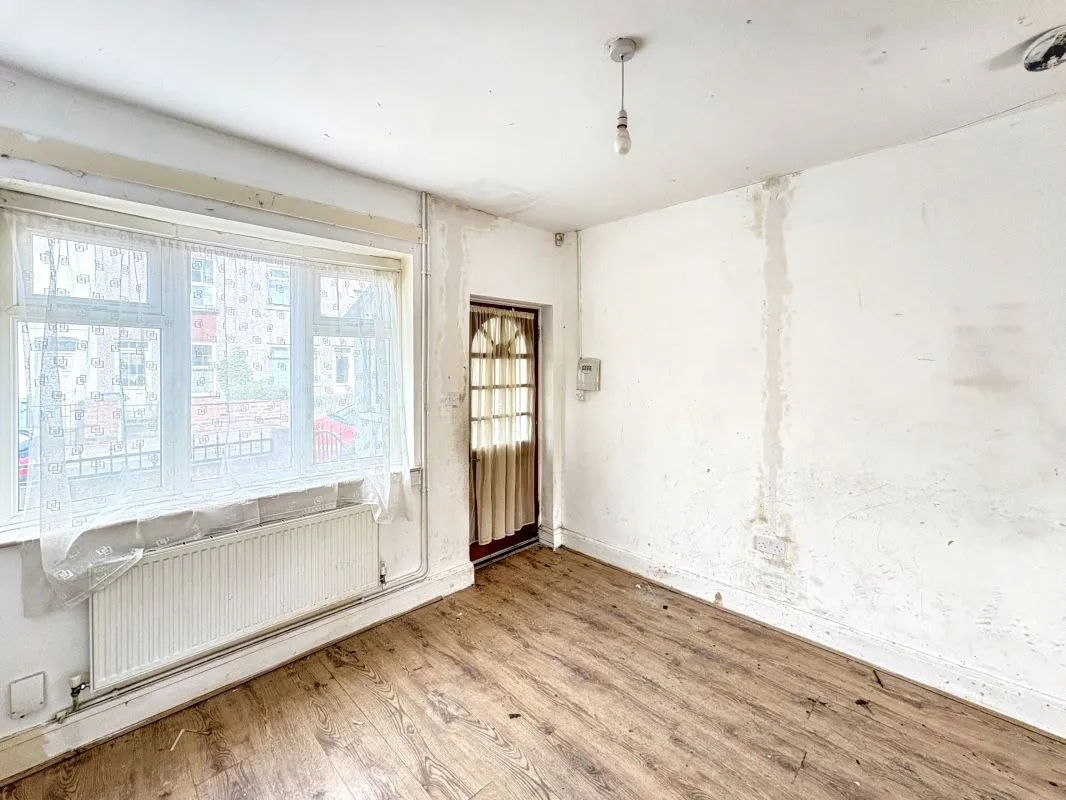 Grimsby, South Humberside, DN32 9BP - Online Auctions