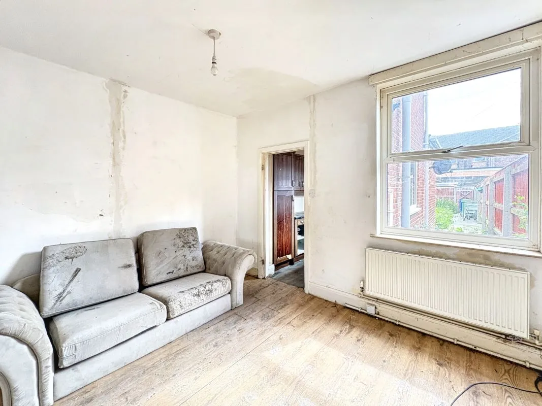 Grimsby, South Humberside, DN32 9BP - Online Auctions