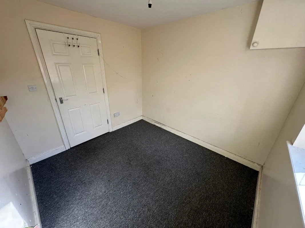 Garden Village, Leeds, West Yorkshire, LS25 4EF - Online Auctions