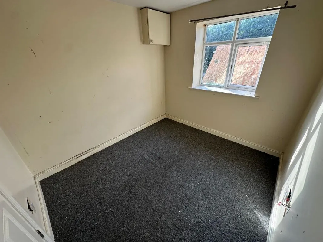 Garden Village, Leeds, West Yorkshire, LS25 4EF - Online Auctions