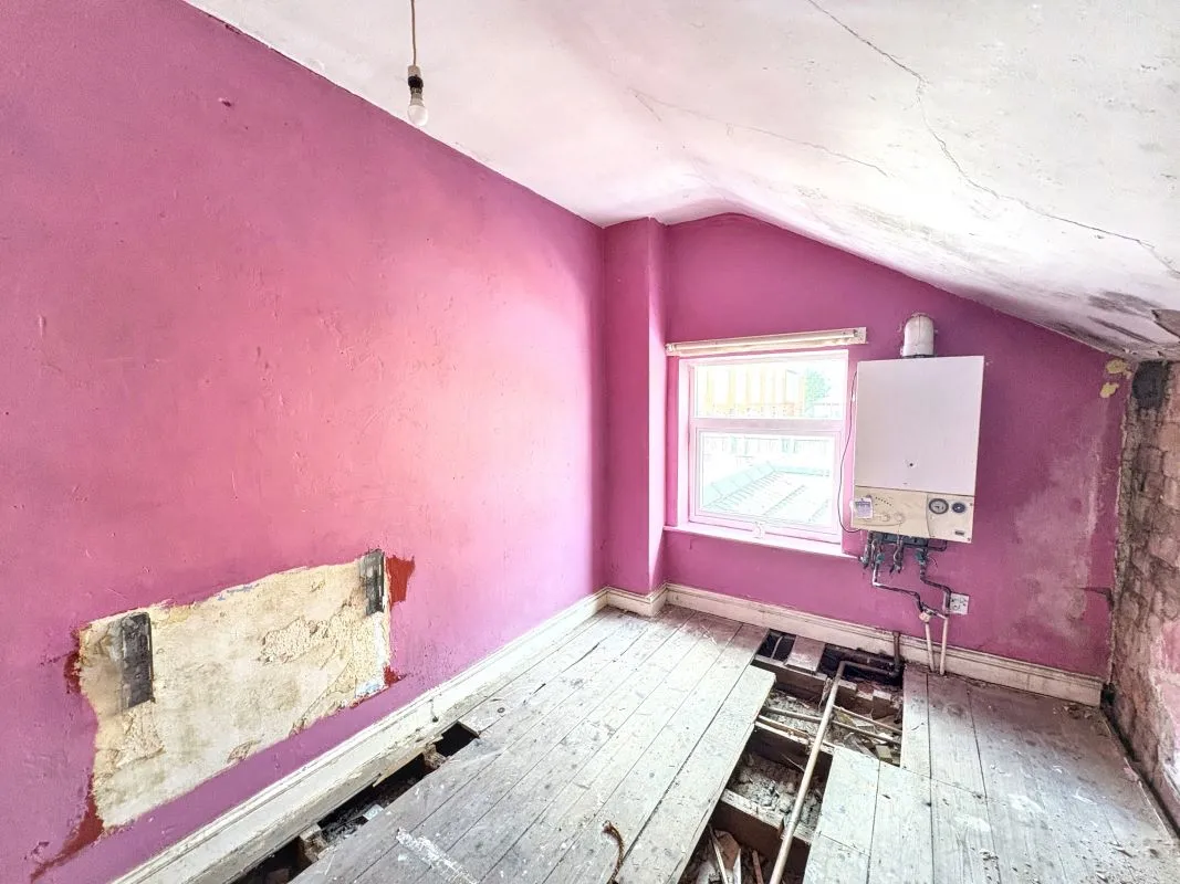 Grimsby, South Humberside, DN32 8AF - Online Auctions