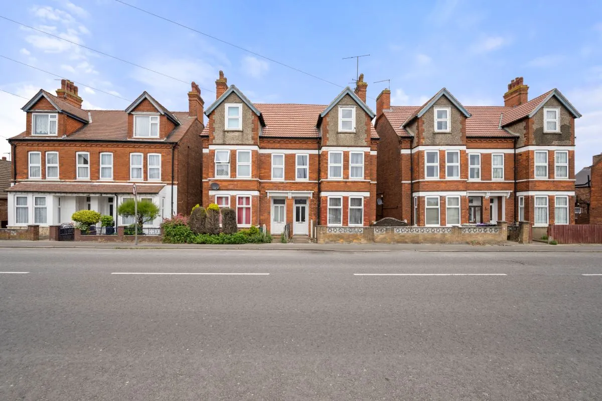 Skegness, Lincolnshire, PE25 3RQ - Online Auctions