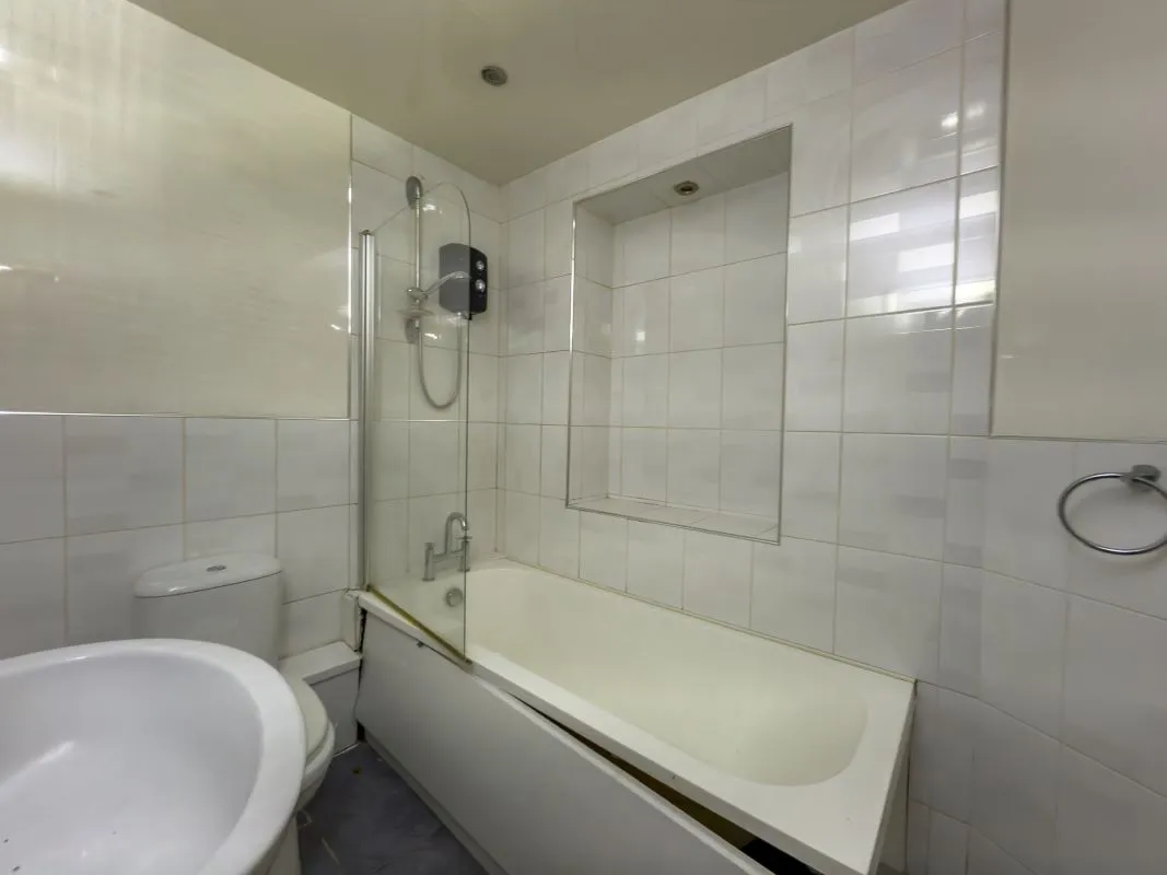 45 West Sunniside, Sunderland, Tyne and Wear, SR1 1BA - Online Auctions