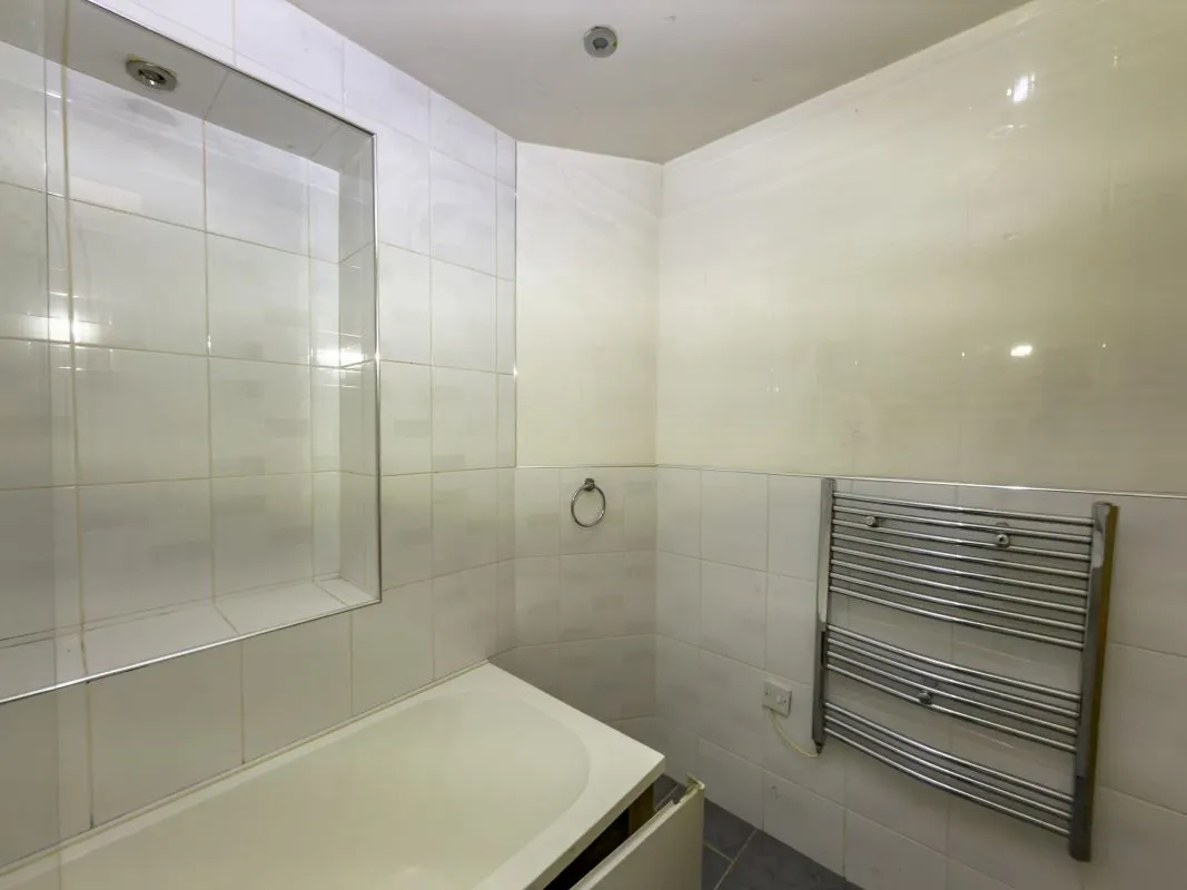 45 West Sunniside, Sunderland, Tyne and Wear, SR1 1BA - Online Auctions