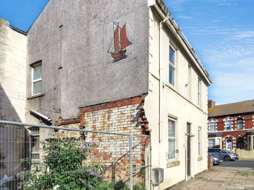 Fleetwood, Lancashire, FY7 6LN - Online Auctions