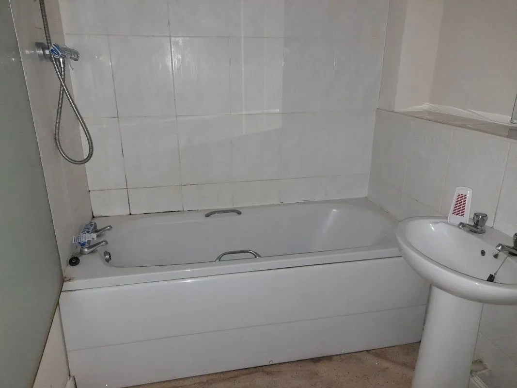 Gainsborough, Lincolnshire, DN21 2JP - Online Auctions