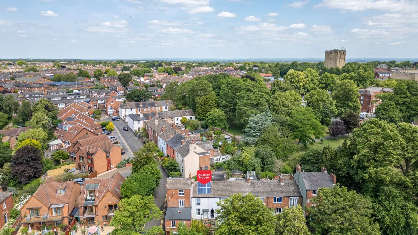 Lincoln, Lincolnshire, LN1 1HQ - Online Auctions