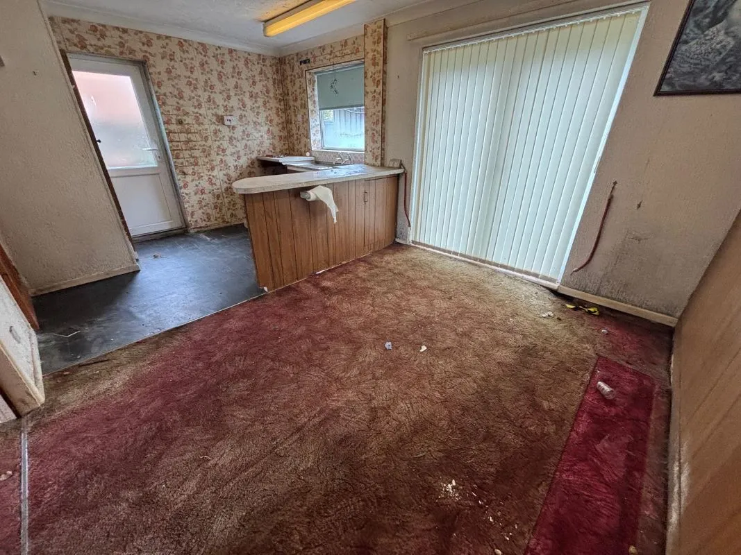 Scunthorpe, South Humberside, DN17 1RS - Online Auctions