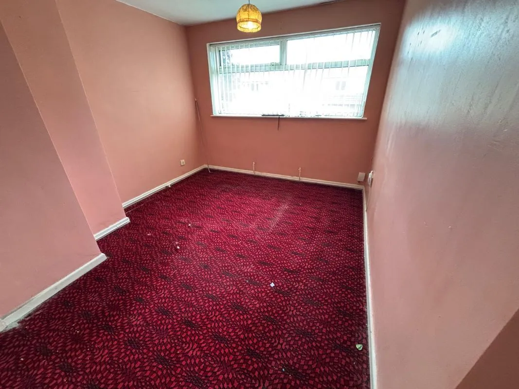 Scunthorpe, South Humberside, DN17 1RS - Online Auctions