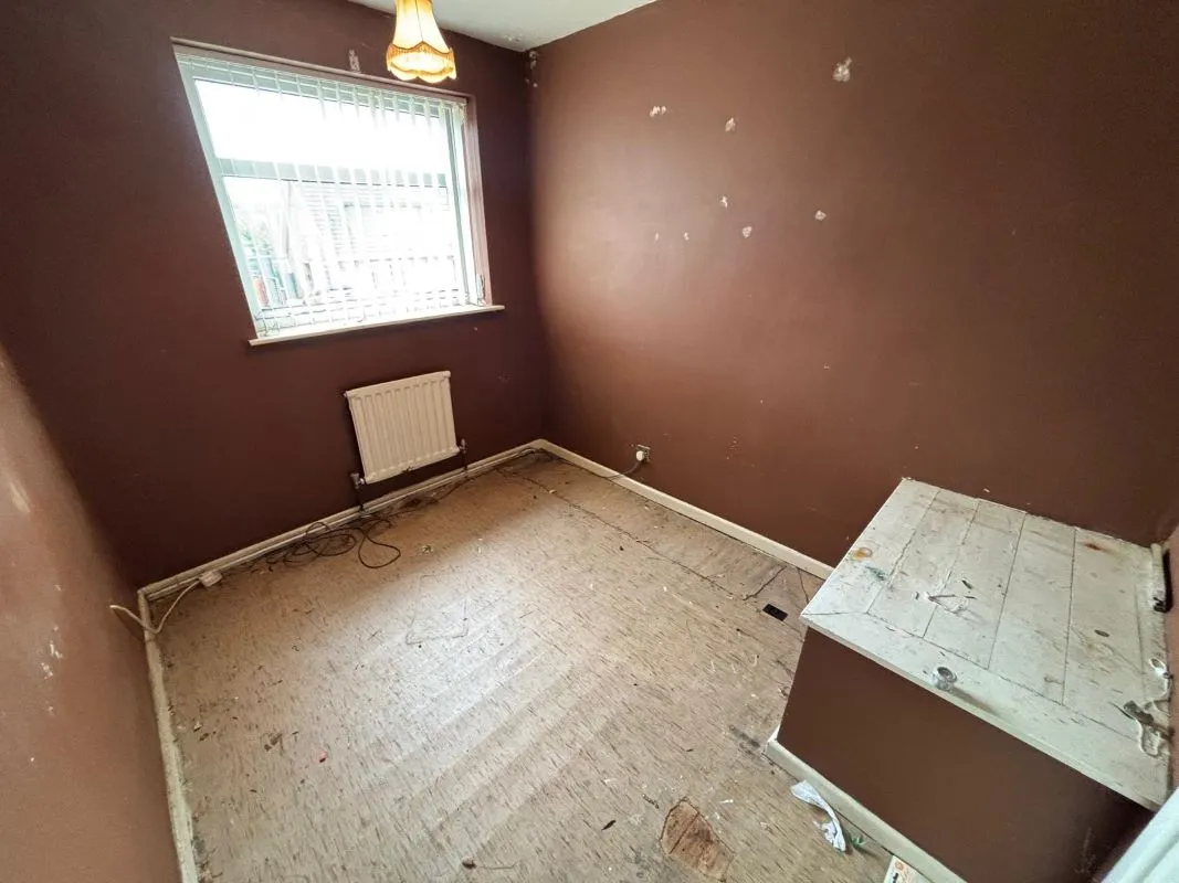 Scunthorpe, South Humberside, DN17 1RS - Online Auctions