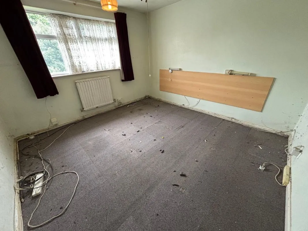 Scunthorpe, South Humberside, DN17 1RS - Online Auctions