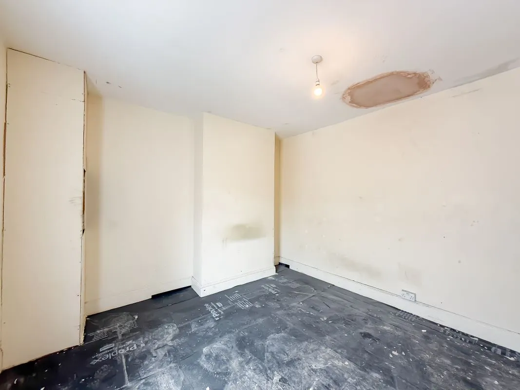 Horden, Peterlee, County Durham, SR8 4LZ - Online Auctions