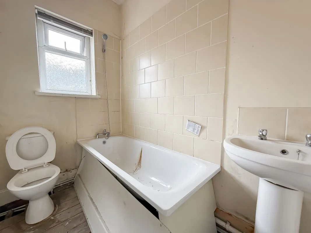 Horden, Peterlee, County Durham, SR8 4LZ - Online Auctions