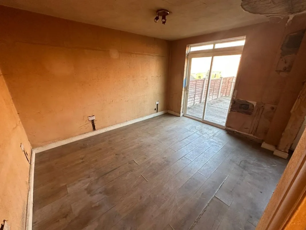 Doncaster, South Yorkshire, DN4 8AN - Online Auctions