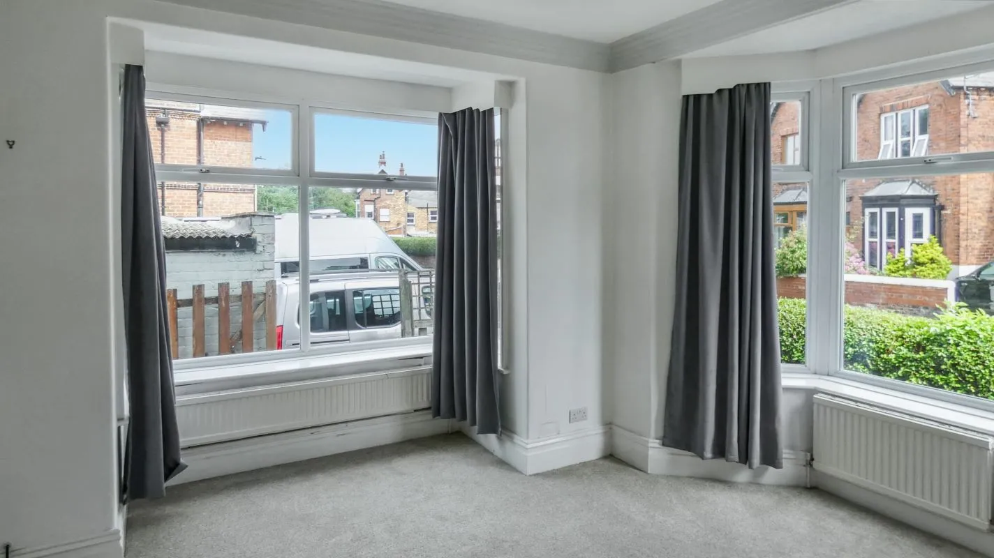 Scarborough, North Yorkshire, YO12 7RT - Online Auctions