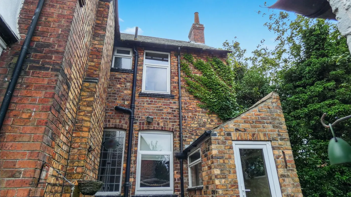 Scarborough, North Yorkshire, YO12 7RT - Online Auctions