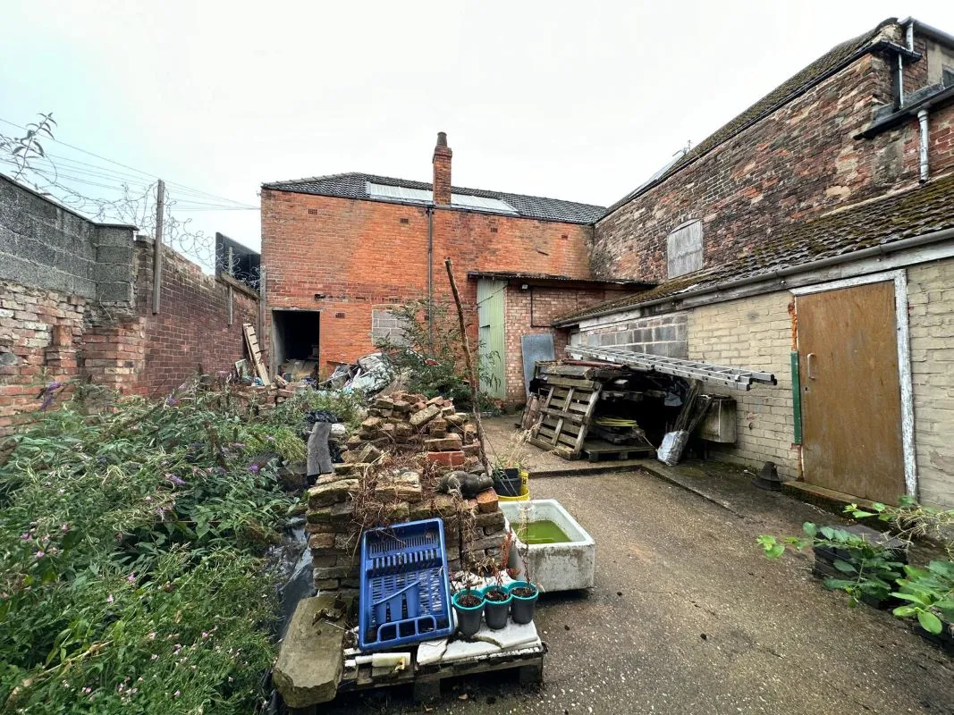 Gainsborough, Lincolnshire, DN21 2JR - Online Auctions