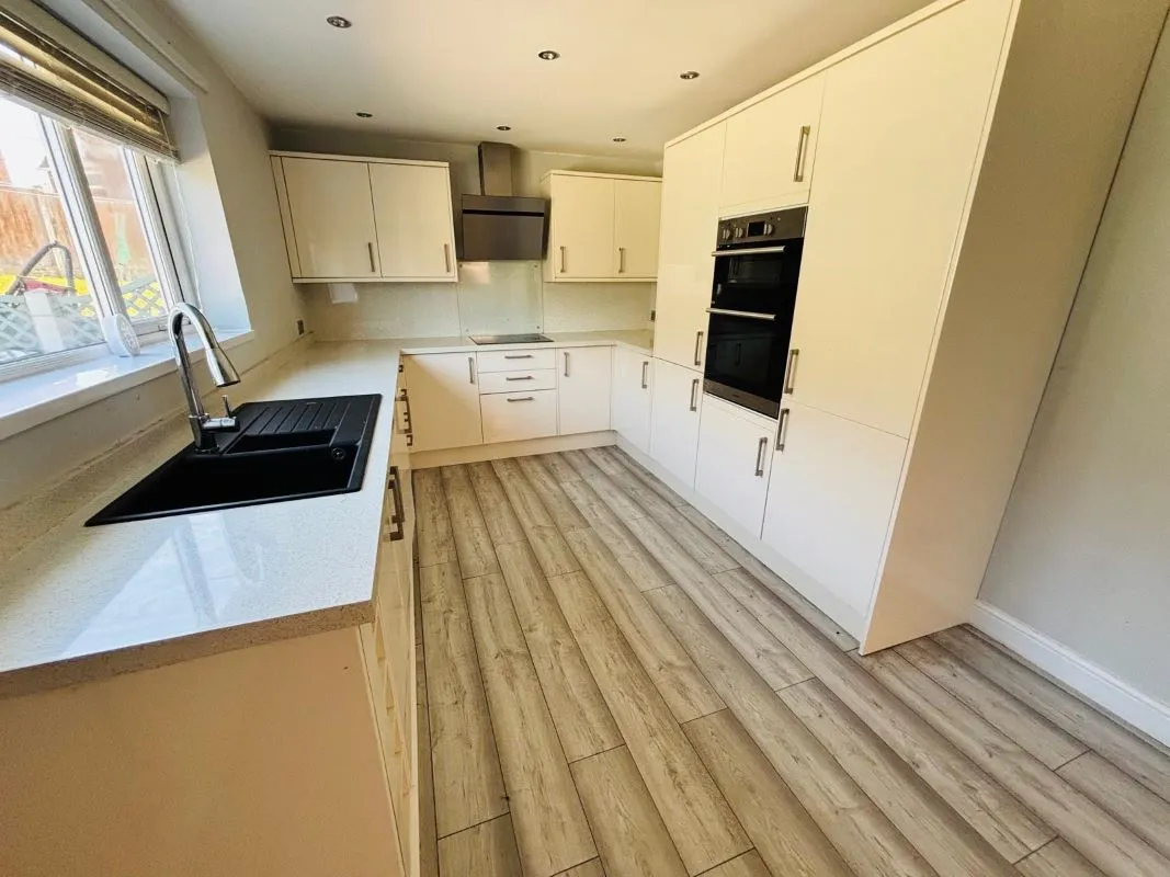 Shirebrook, Mansfield, Nottinghamshire, NG20 8NR - Online Auctions