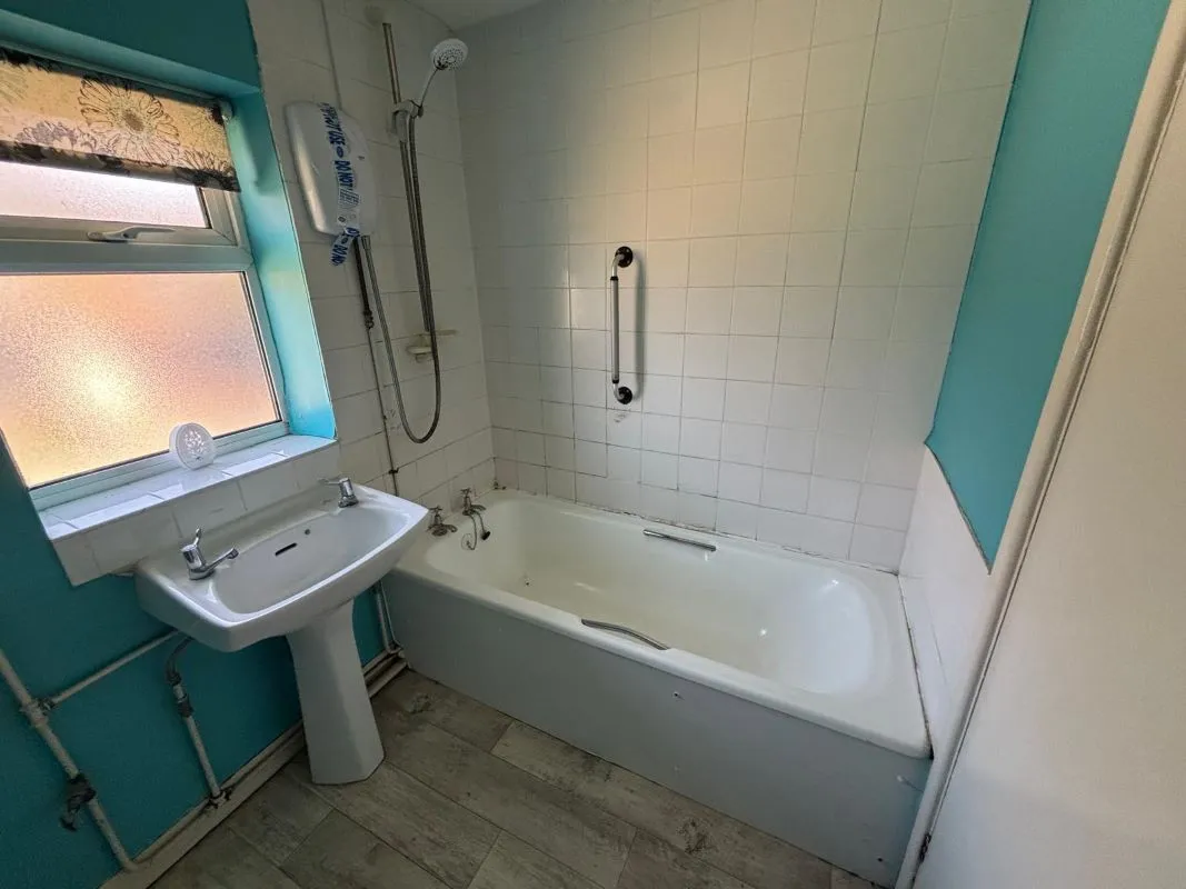 Shirebrook, Mansfield, Nottinghamshire, NG20 8NR - Online Auctions