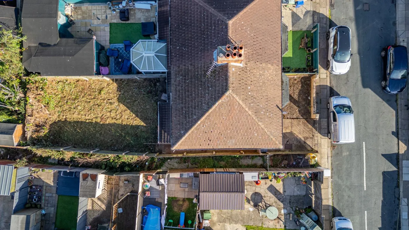 Grimsby, South Humberside, DN32 8ET - Online Auctions
