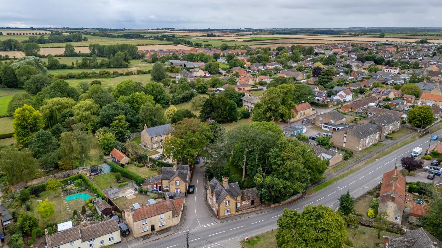 Welton, Lincoln, Lincolnshire, LN2 3JG - Online Auctions