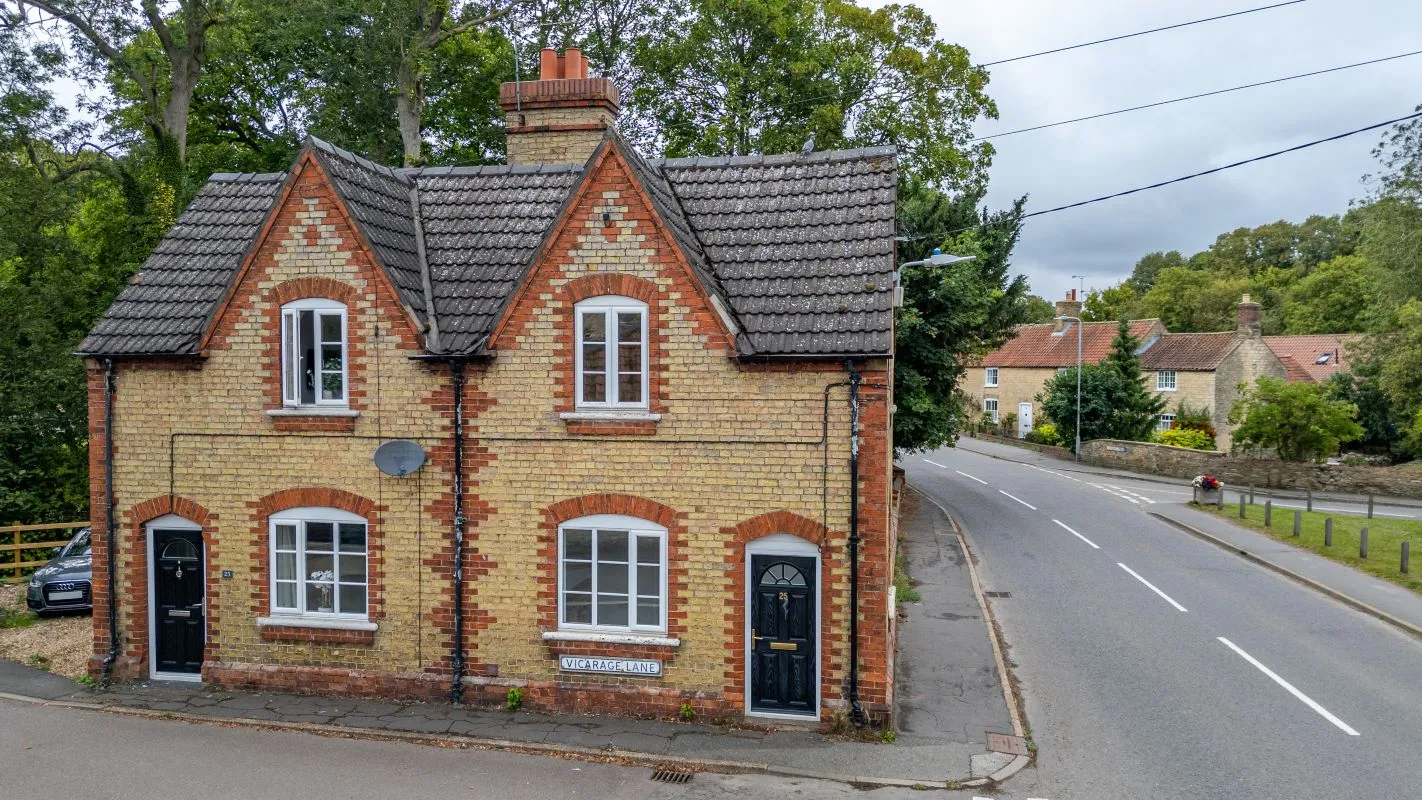 Welton, Lincoln, Lincolnshire, LN2 3JG - Online Auctions