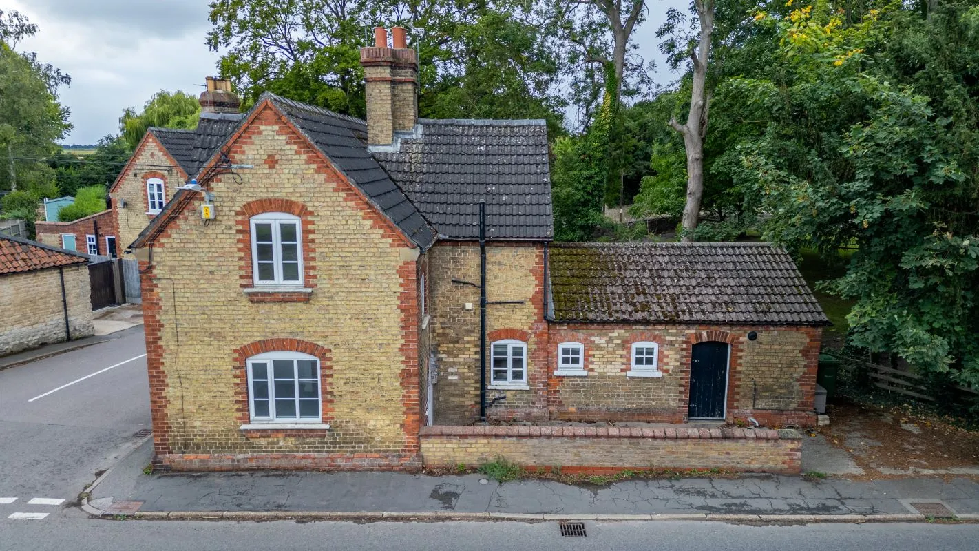 Welton, Lincoln, Lincolnshire, LN2 3JG - Online Auctions