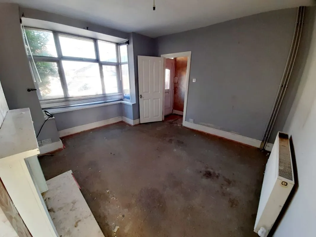 Cleethorpes, South Humberside, DN35 8PL - Online Auctions