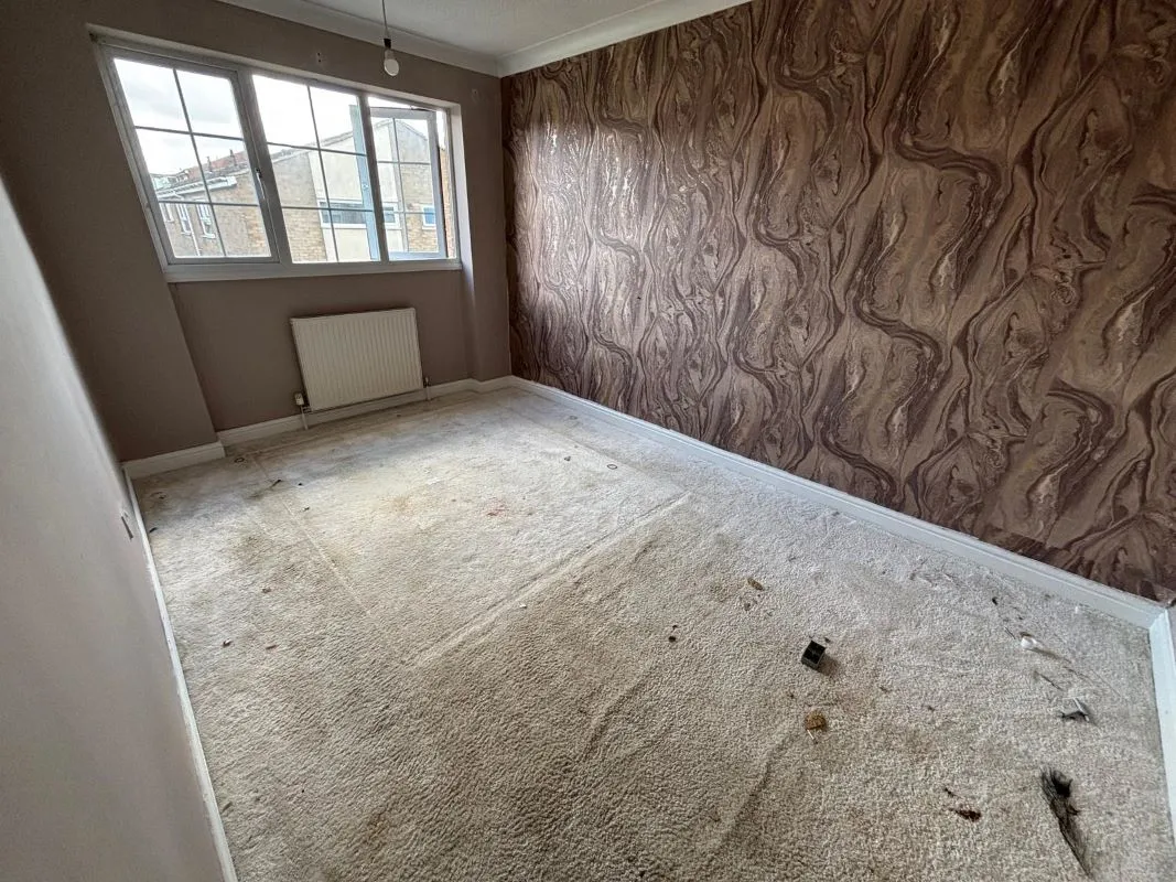 Grimsby, South Humberside, DN37 9BY - Online Auctions