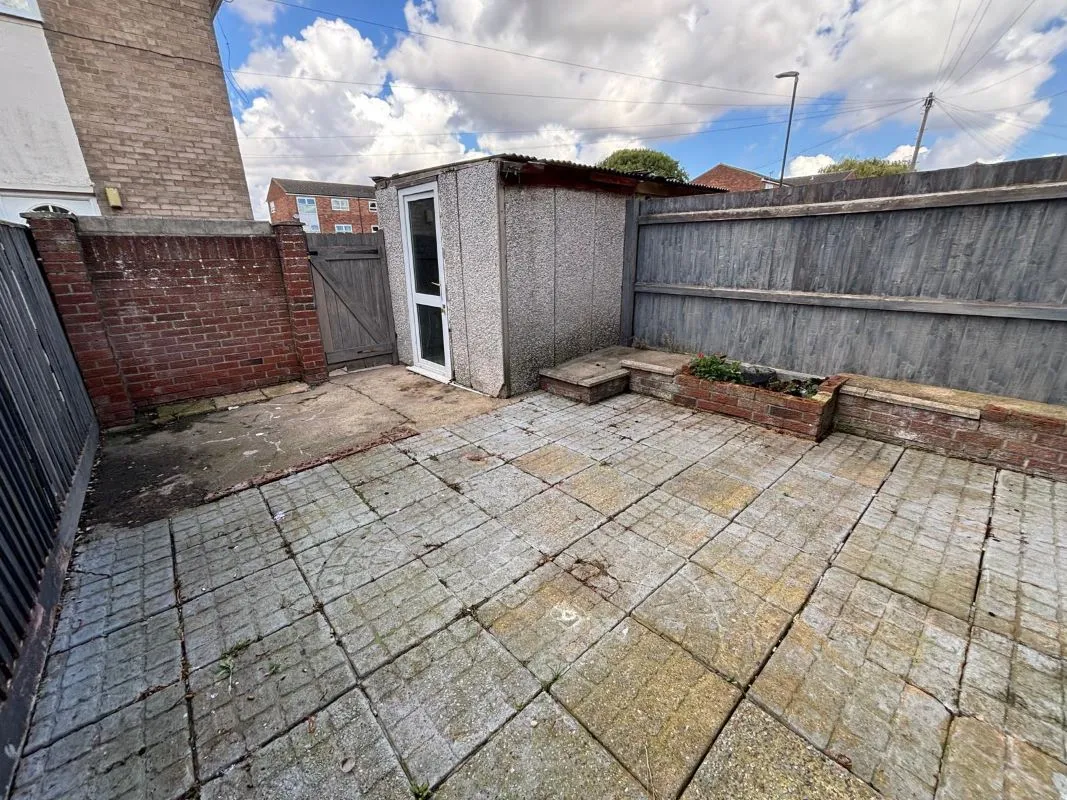 Grimsby, South Humberside, DN37 9BY - Online Auctions