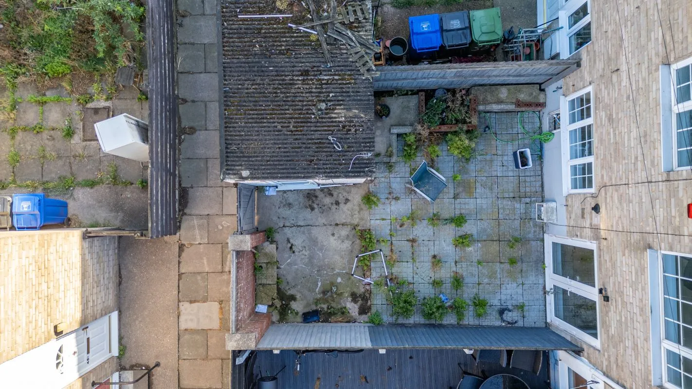 Grimsby, South Humberside, DN37 9BY - Online Auctions