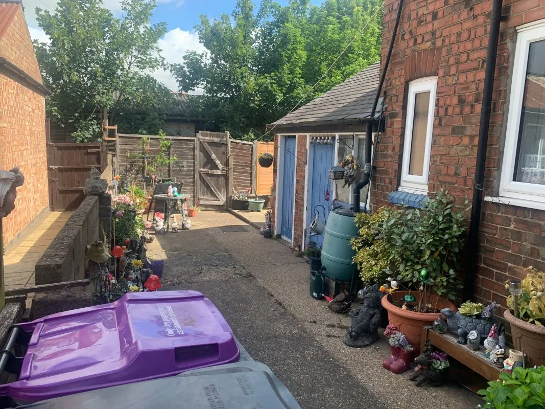 Skegness, Lincolnshire, PE25 3RQ - Online Auctions