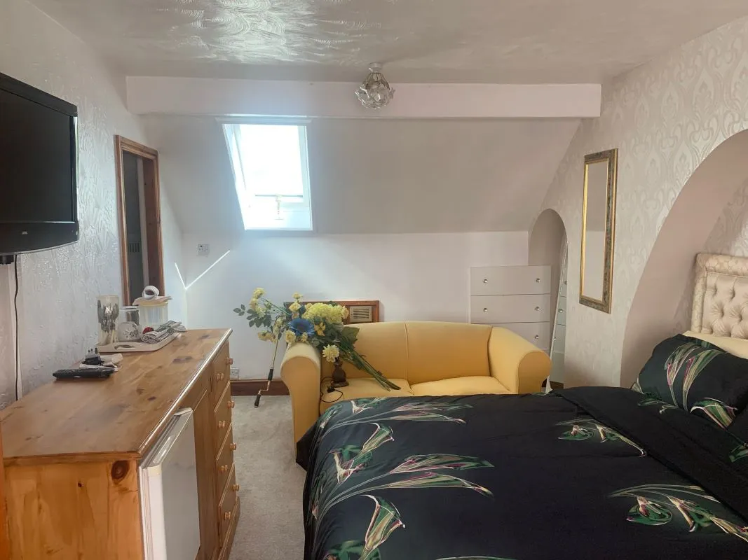 Skegness, Lincolnshire, PE25 3RQ - Online Auctions