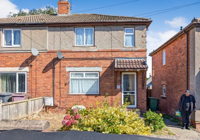 Property for Auction in London - 6 Manse Avenue, Creswell, Worksop, Nottinghamshire