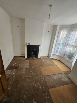 Property for Auction in London