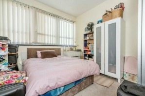 Property for Auction in London