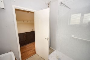 Property for Auction in London